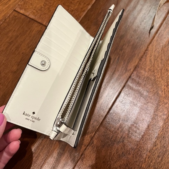 Kate Spade Silver Wallet - Picture 6 of 8